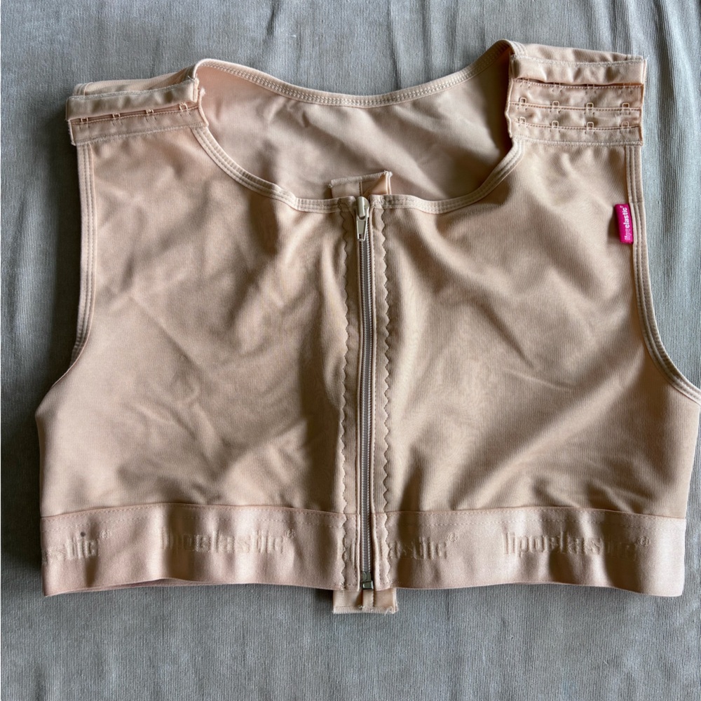 Lipoelastic Post-Surgical Compression Vest (Short Length, L)